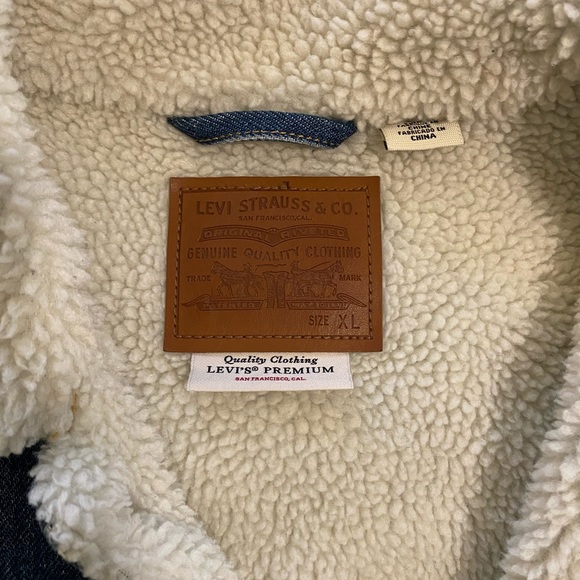 Levi’s XL Original Sherpa Trucker Jean Jacket - Picture 4 of 5